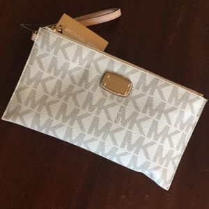 Michael Kors zip clutch/wristlet